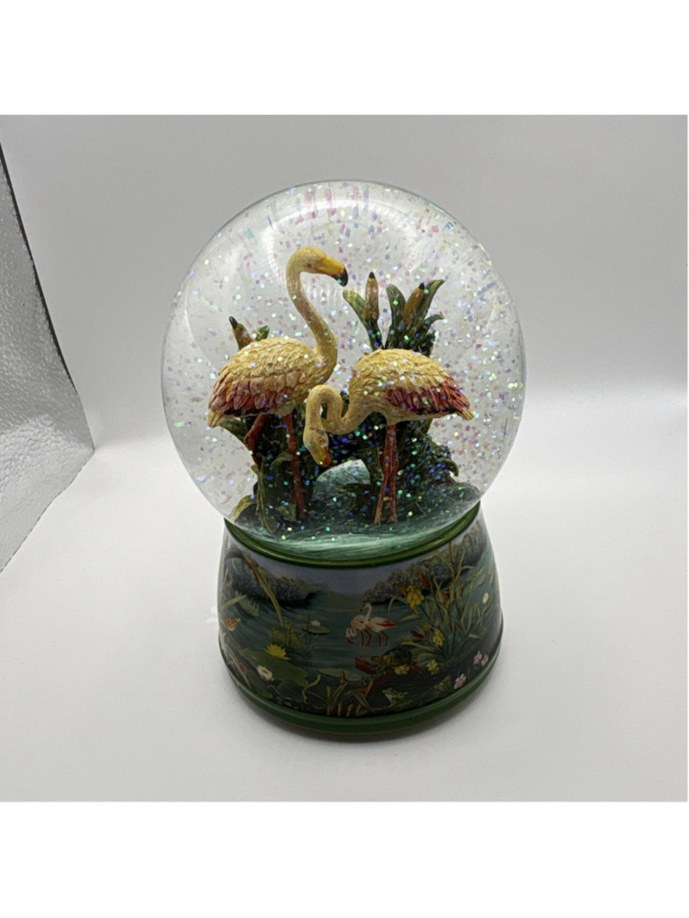 Flamingo Musical Glitter Snow Globe Round Glass Water-Filled Christmas